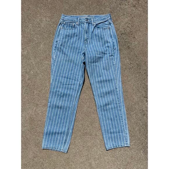 American Eagle Light Wash Pinstripe Zip Fly Mom Jeans Size 6 Regular - Picture 1 of 8
